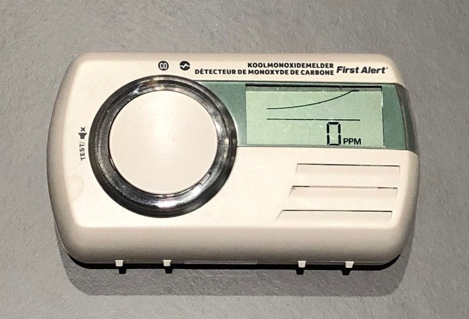 2 koolmonoxidemelders First alert met display en fire angel, Ophalen of Verzenden, Gebruikt, Detector, Sensor of Melder, Overige soorten