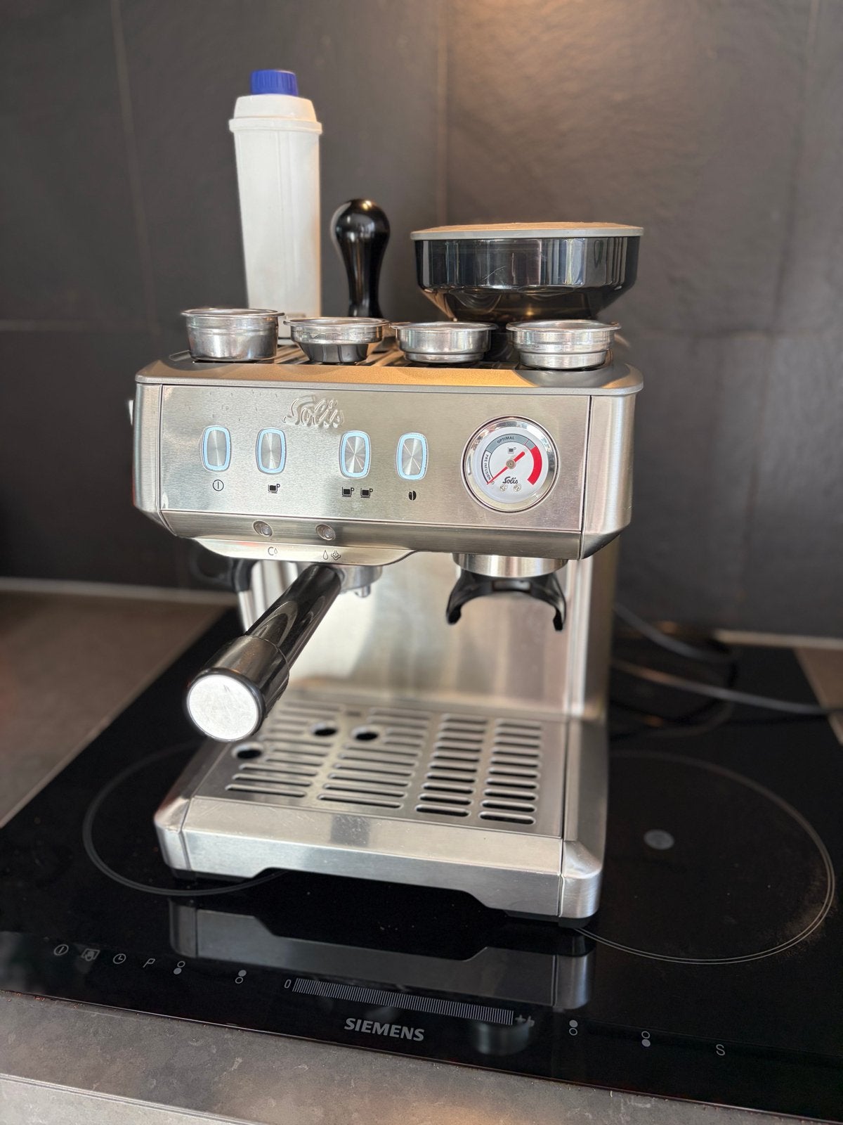 Solis Grind & Infuse Compact 1018 - Goed onderhouden, Witgoed en Apparatuur, Espresso apparaat, Koffiebonen, Zo goed als nieuw
