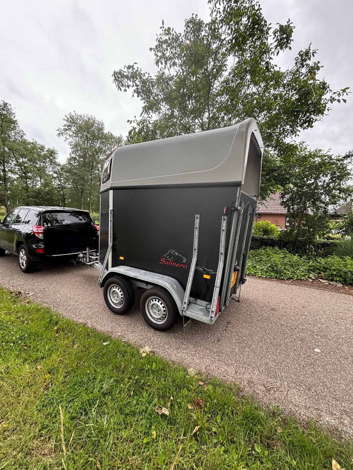 Hotra Salinero 1,5 paardstrailer, Dieren en Toebehoren, Ophalen, Zo goed als nieuw, Hout, 1½-paards trailer