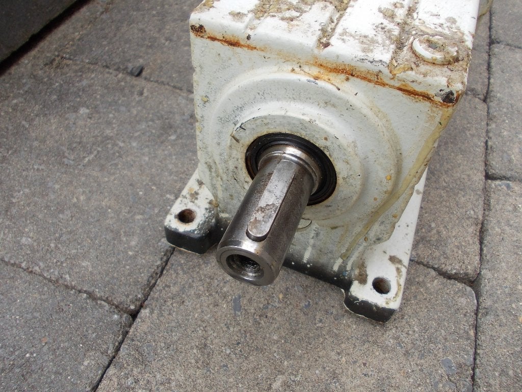 elektromotor met vertragingskast, Doe-het-zelf en Verbouw, Motoren, Ophalen, Gebruikt, Elektromotor, Minder dan 1400 rpm