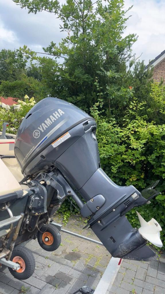 Gezocht: Powertrim unit Yamaha 40 pk 2017, Watersport en Boten, Ophalen, Gebruikt