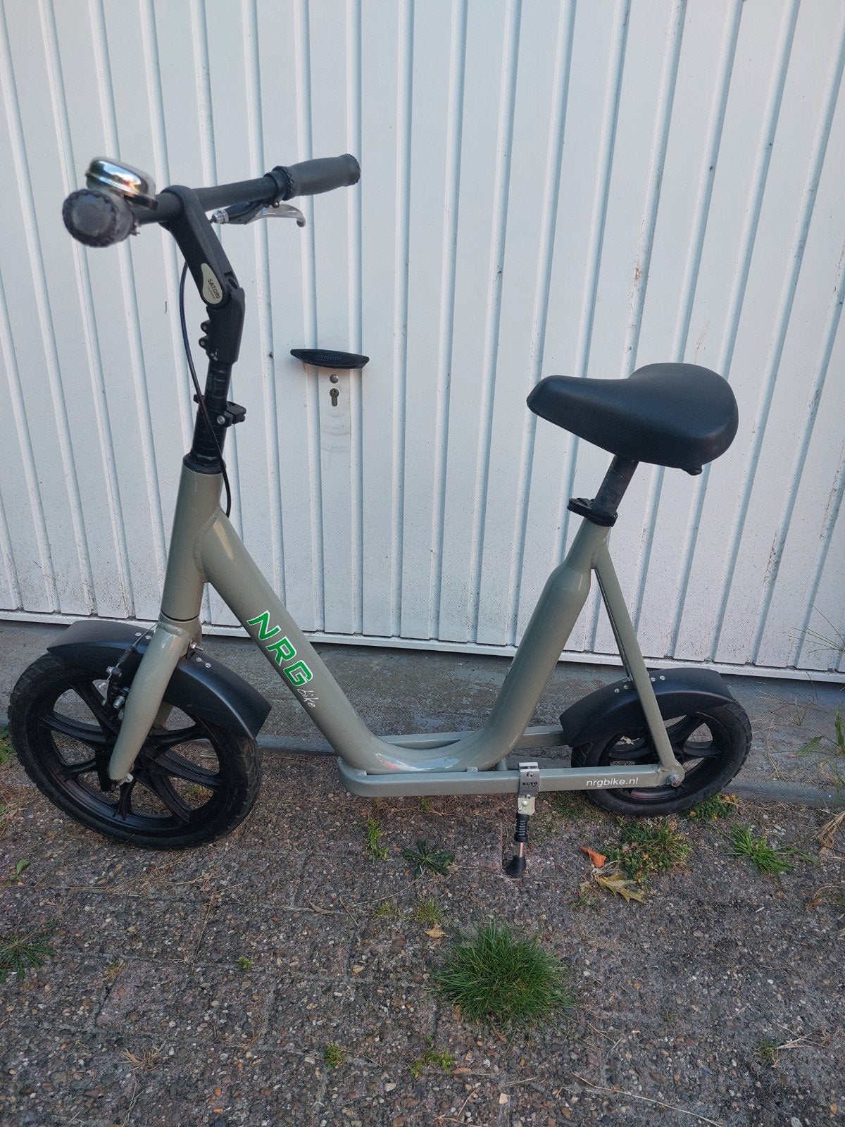 Nrg ook in zwarte loopfiets loop fiets volwassenen vanaf, Fietsen en Brommers, Ophalen of Verzenden, Zo goed als nieuw