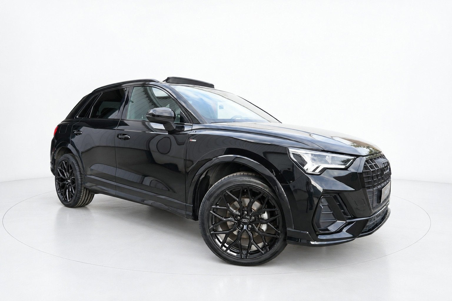 Audi Q3 35 TFSI 3x S LINE PANO VIRTUAL CAMERA CARPLAY, Auto's, Dealer onderhouden, 15 km/l, Zwart, 4 cilinders