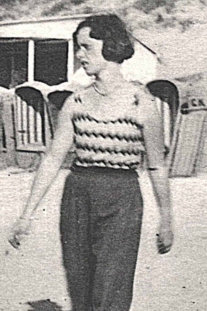 700043	Zandvoort	1932 Strand	 	Gelopen met postzegel, Ophalen of Verzenden, 1920 tot 1940, Gelopen, Noord-Holland