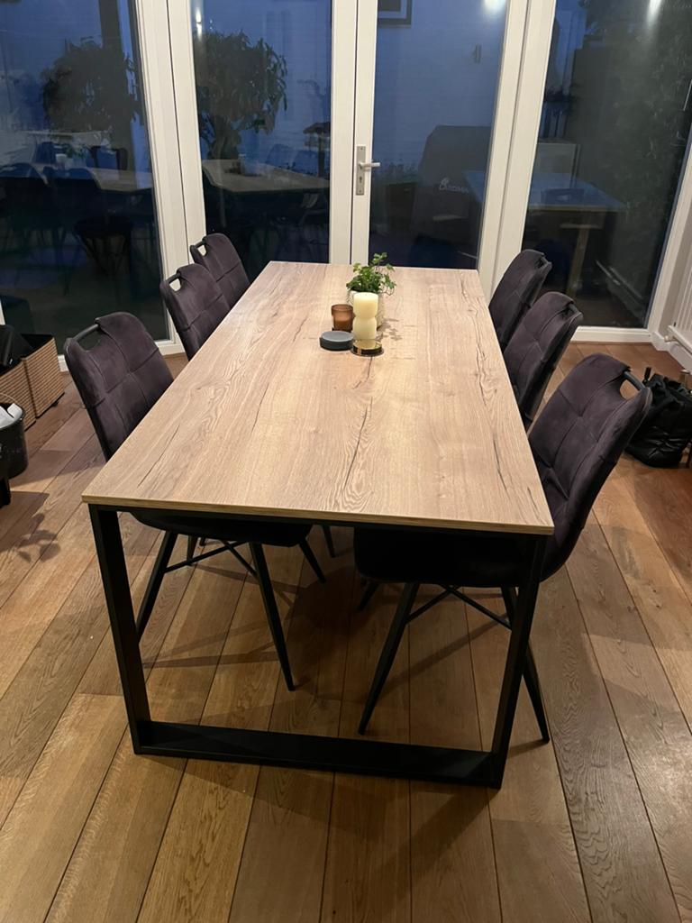 Eetkamertafel en zes stoelen, Ophalen, 50 tot 100 cm, Zo goed als nieuw, Vijf personen of meer