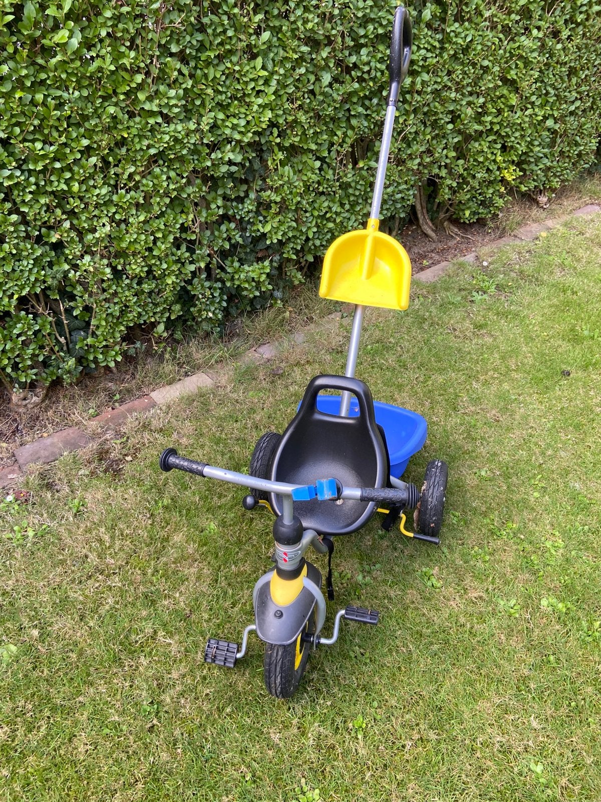 Kinder puky driewieler met duwstang met schep, Fietsen en Brommers, Ophalen, Zo goed als nieuw, Duwstang