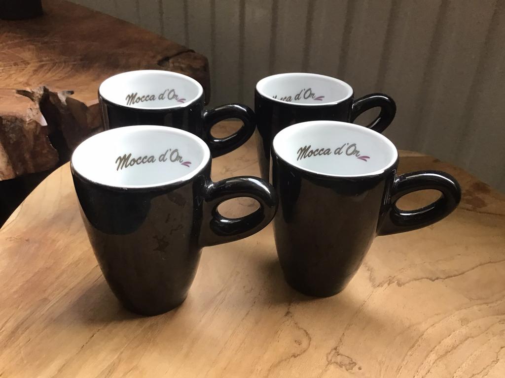 4 zwarte Walküre espresso kopjes,mocca d’or Walküre kopjes, Ophalen, Rond, Zo goed als nieuw, Aardewerk