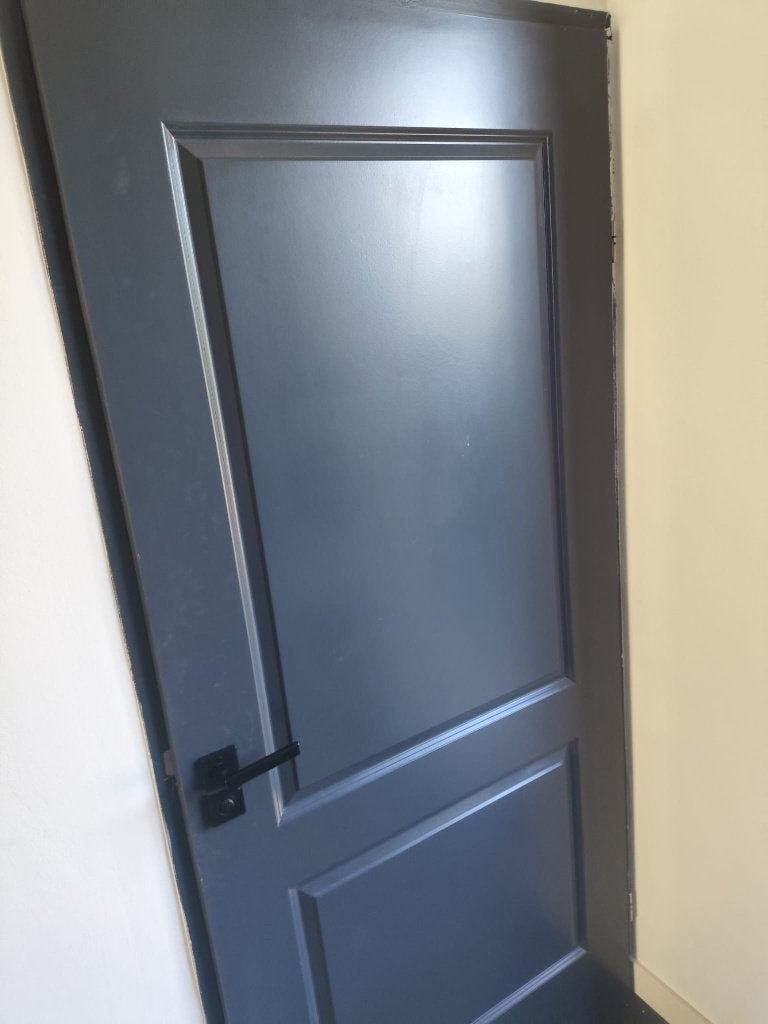Titel: 2 houten binnendeuren – antraciet – 210 cm hoog, Huis en Inrichting, Ophalen, Gebruikt