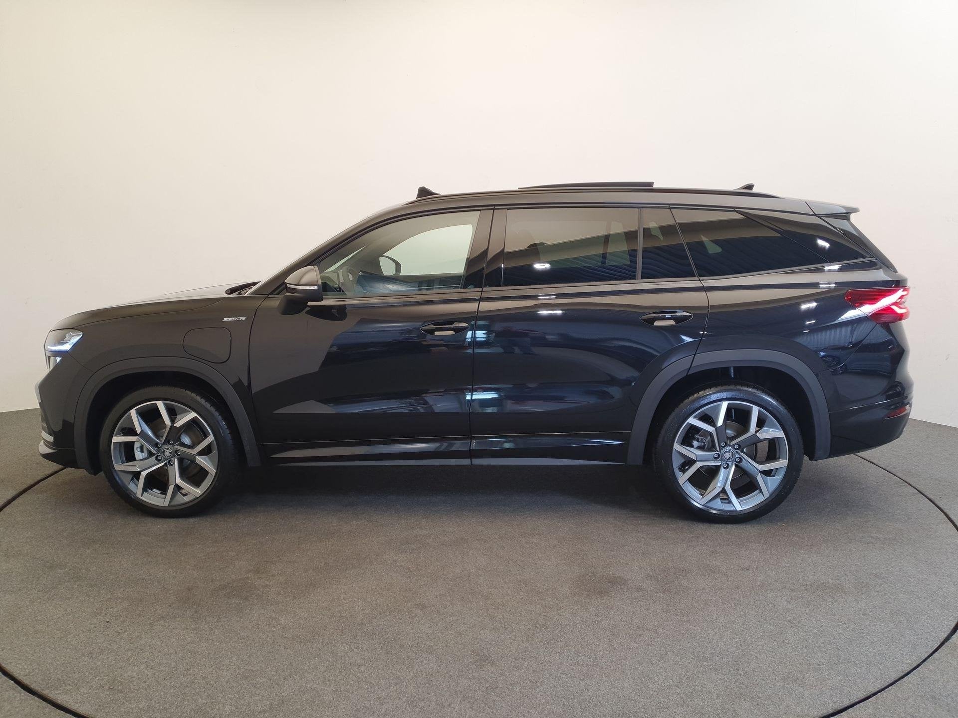 SKODA Kodiaq 1.5 TSI PHEV DSG/AUT 204pk Sportline Business W, Auto's, 12 maanden, Zwart, 4 cilinders, Plug-in hybride