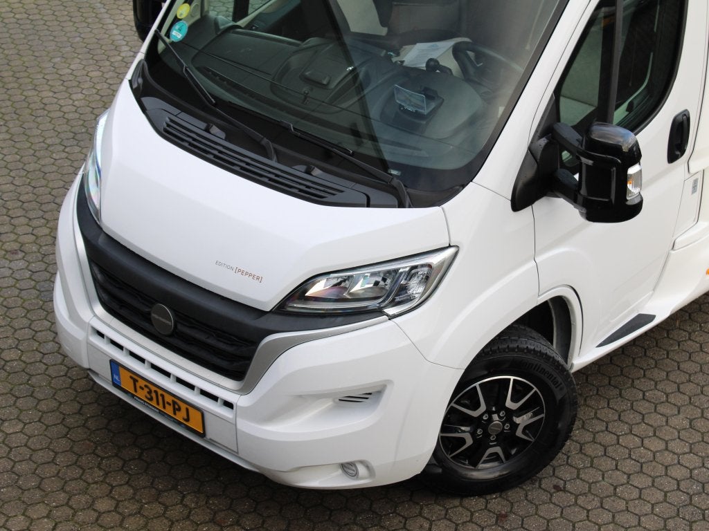 Weinsberg Pepper 600 MEG Dakairco Enkele bedden Fietsenrek, Caravans en Kamperen, Campers, Weinsberg, Ringverwarming, Fiat, Tot en met 2