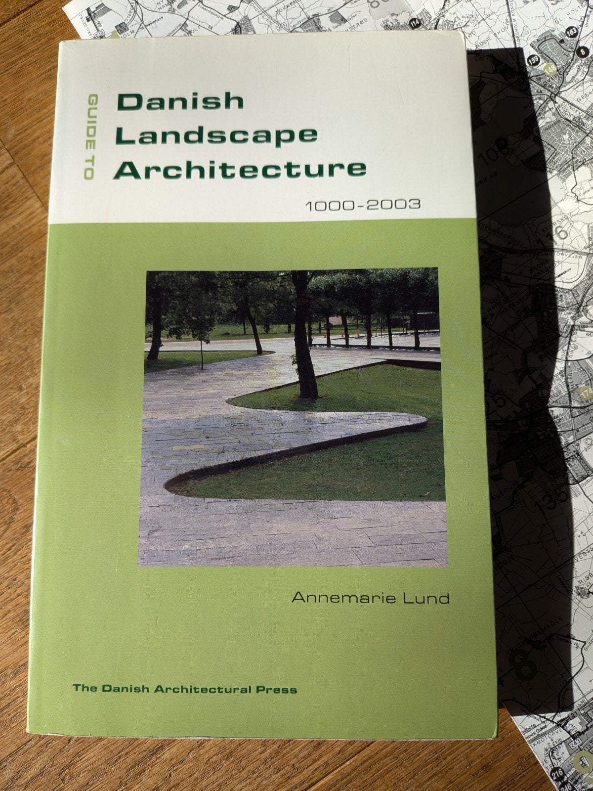 Guide to Danish Landscape Architecture 1000-2003 – A. Lund, Annemarie Lund, Ophalen of Verzenden, Zo goed als nieuw, Architectuur algemeen