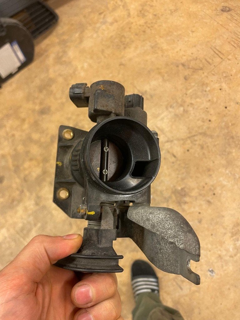 Toyota Aygo t/m 2014 Gasklephuis 2x op voorraad, Ophalen of Verzenden, Gebruikt, Toyota