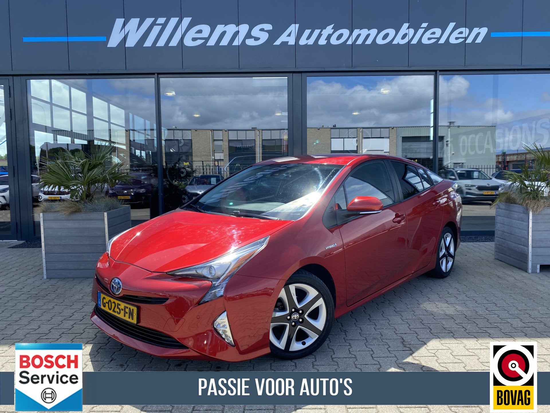 Toyota Prius 1.8 First Edition Camera, Adaptive Cruise & Tre, Auto's, Stof, Met garantie (alle), Hybride Elektrisch/Benzine, 725 kg