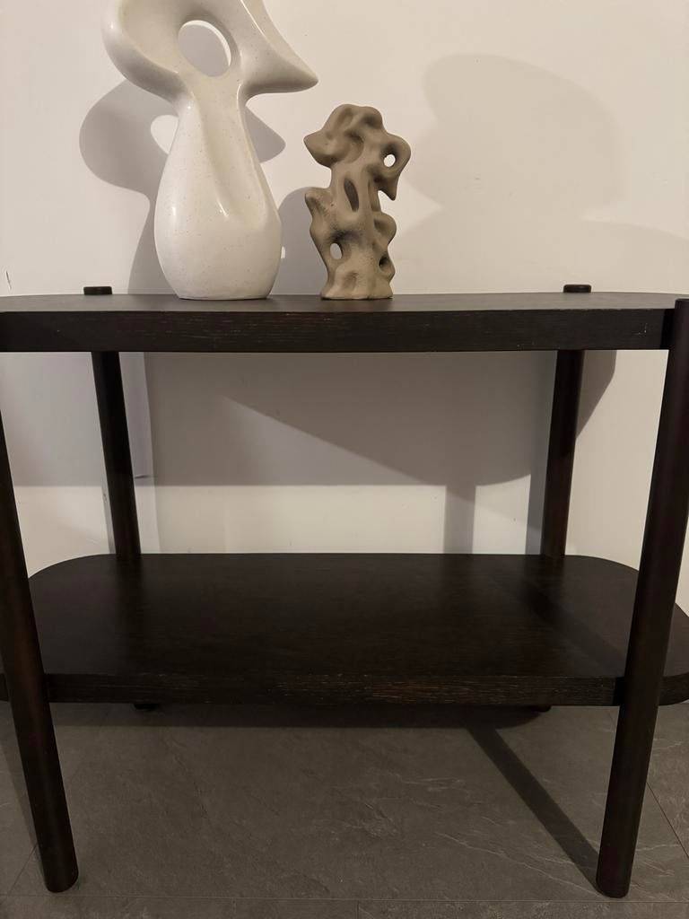 Donkerbruine sidetable met twee bladen, Gebruikt, 50 tot 100 cm, Ophalen of Verzenden, Overige houtsoorten
