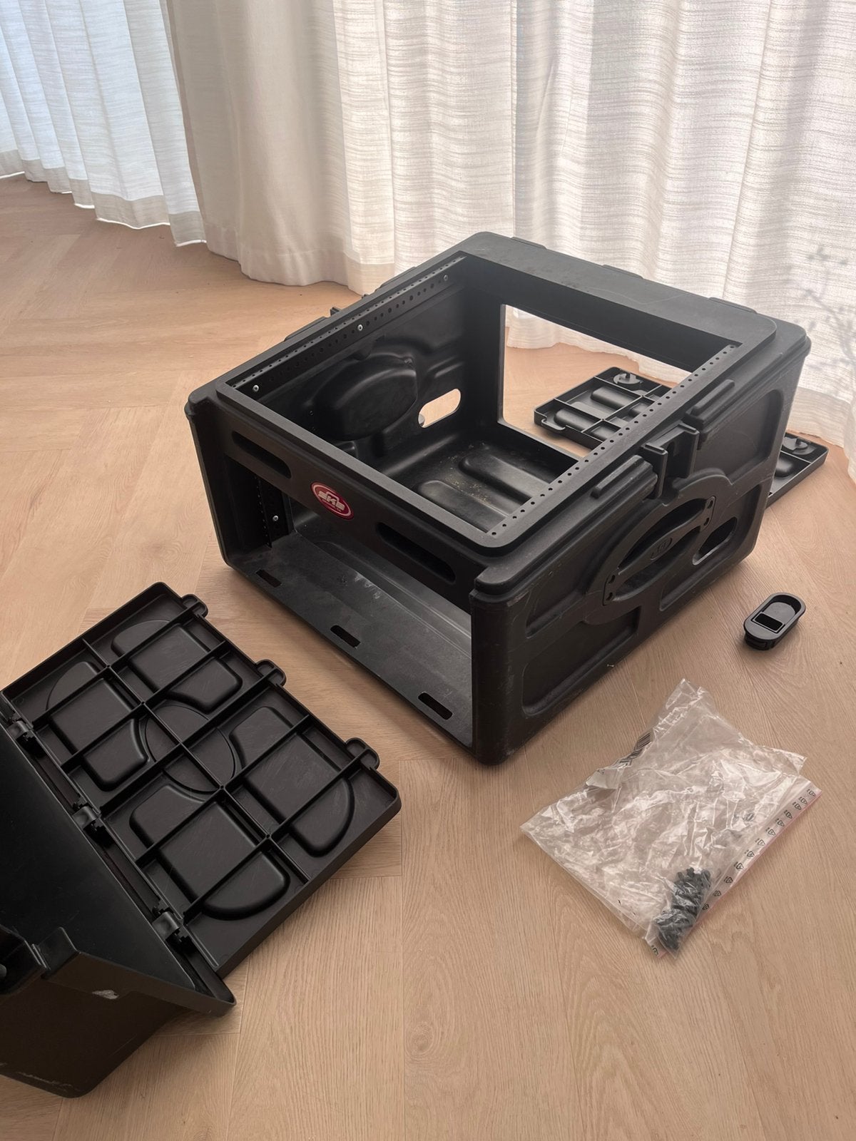 SKB roto moulded mixer rack, Ophalen of Verzenden, Zo goed als nieuw, Speaker of Versterker, Flightcase