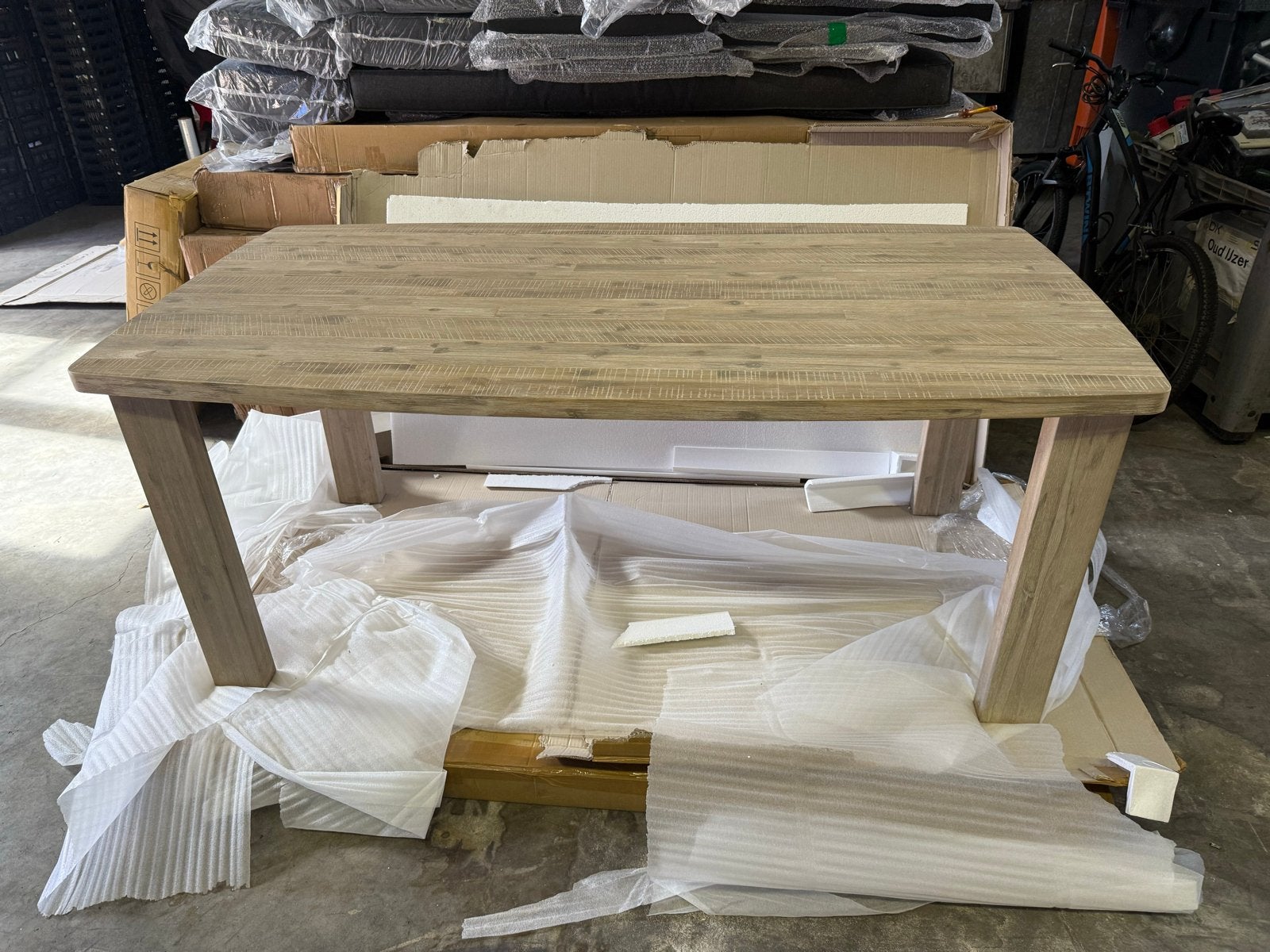 Nieuwe Eetkamertafel mahonie hout Nieuw in doos, Nieuw, Vijf personen of meer, 150 tot 200 cm, Rechthoekig