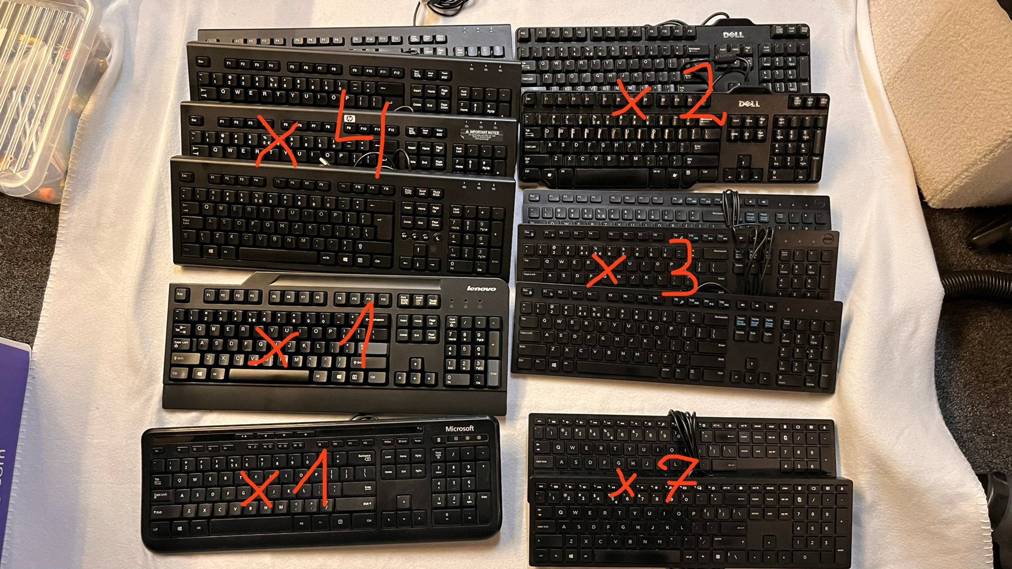 Partij van 18 toetsenborden en 5 muizen, Computers en Software, Gebruikt, Ophalen of Verzenden, Qwerty, Numeriek gedeelte