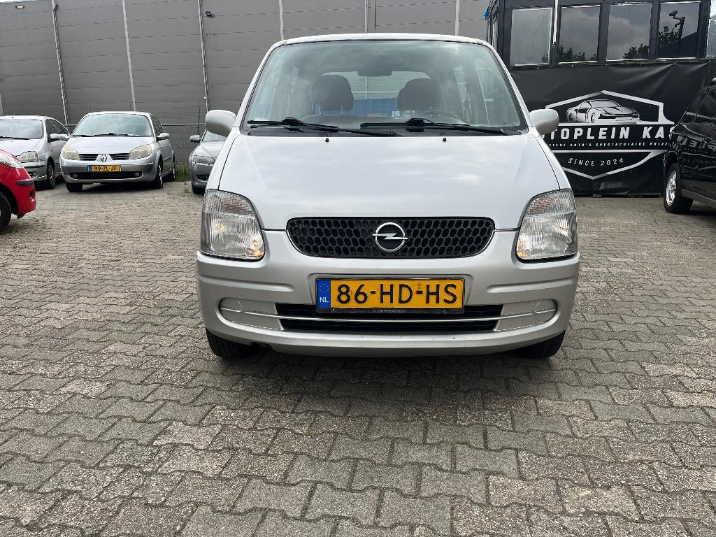 Opel Agila 1.2 I 16V 2001 Grijs, Voorwielaandrijving, 74 pk, 31 €/maand, 4 stoelen