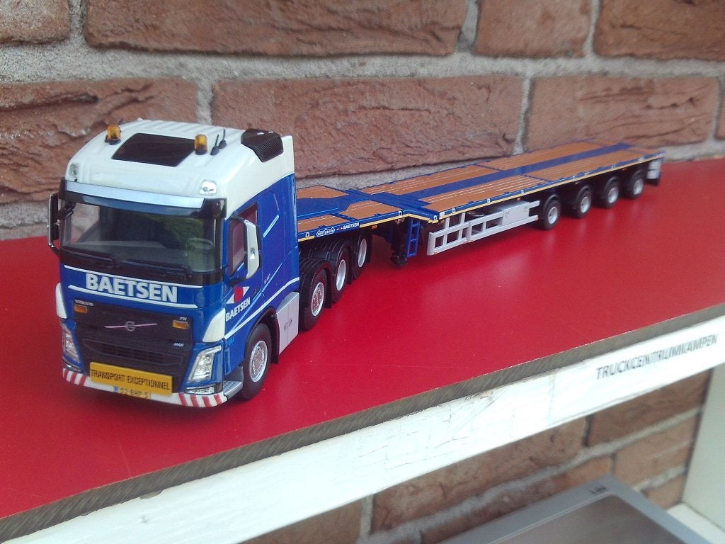 WSI  Volvo  FH4  Globetrotter  8 x 4  van  Baetsen., Ophalen of Verzenden, Nieuw, Bus of Vrachtwagen, Wsi