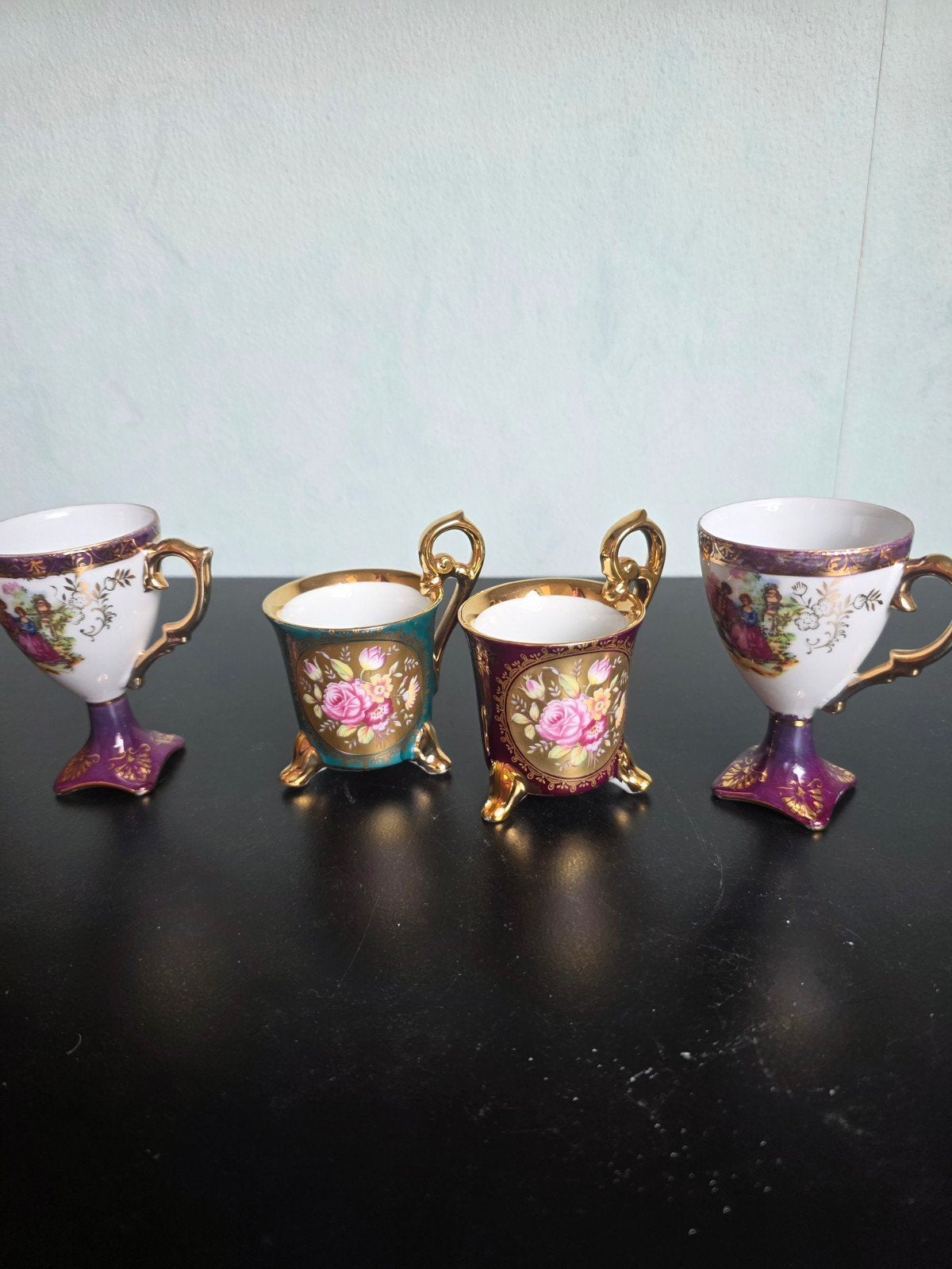 Set van 4 decoratieve kopjes: 2 Franse Tréves en 2 Oashi Jap, Antiek en Kunst, Ophalen of Verzenden