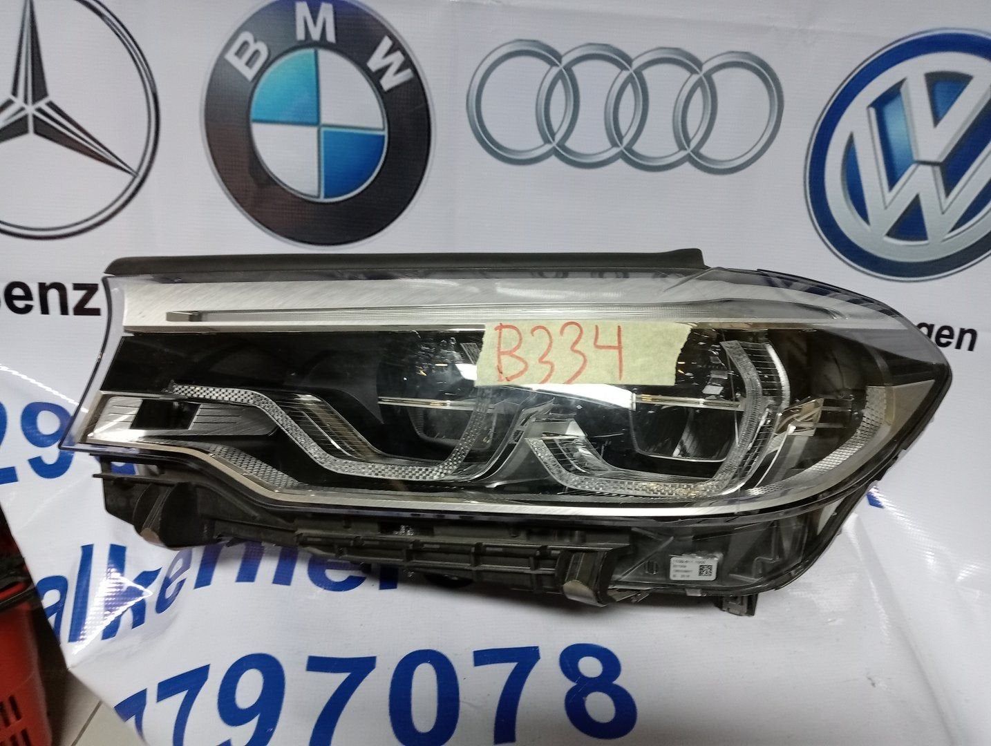 Koplamp BMW 5 Serie G30 G31 Adaptive LED Links 7439193-04, Gebruikt, -, -, Ophalen of Verzenden