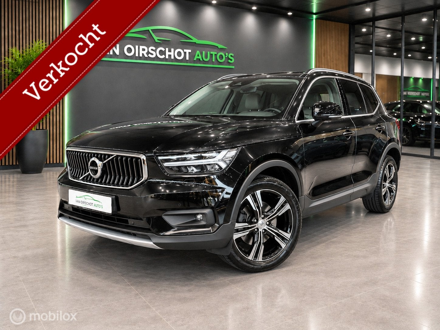 Volvo XC40 1.5 T5 Twin Engine Inscription 2020, Auto's, Dealer onderhouden, Gebruikt, Euro 6, Zwart