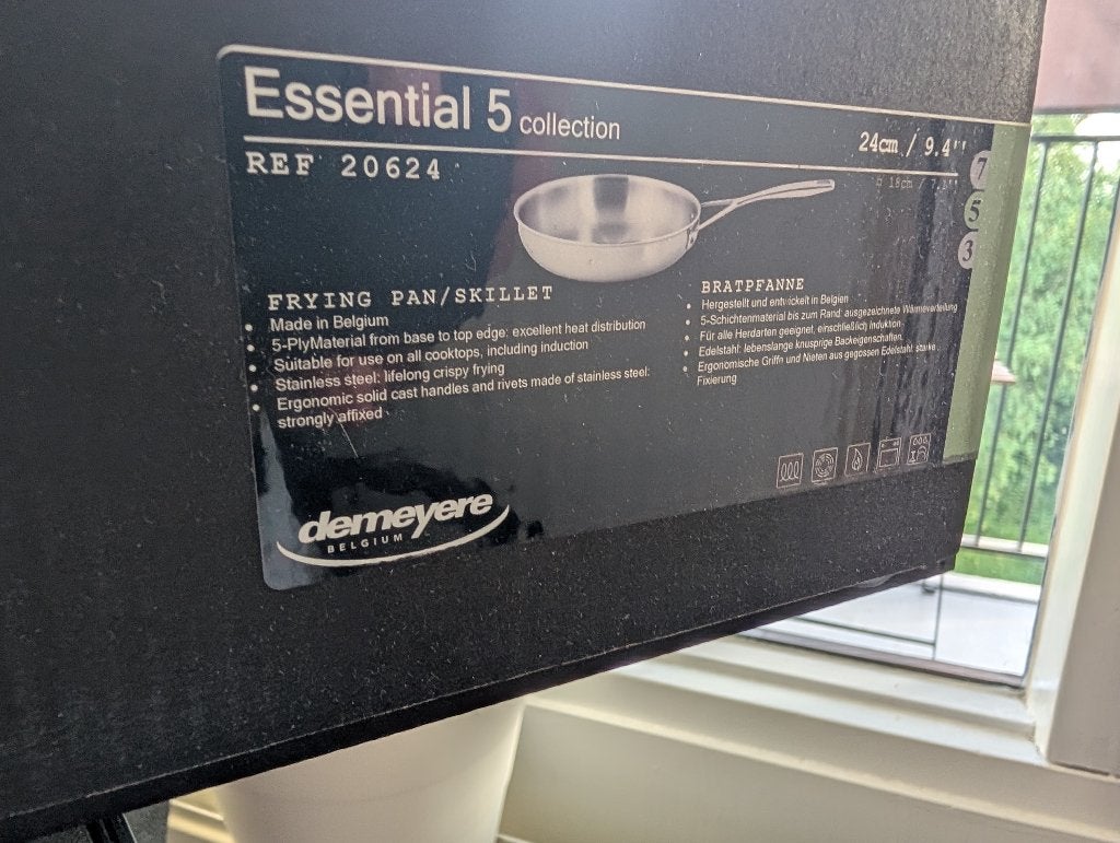 Demeyere Essential 5 - Koekenpan 24 cm (nieuw in doos), Huis en Inrichting, Keuken | Potten en Pannen, Ophalen, Nieuw, Rvs, Koekenpan of Braadpan