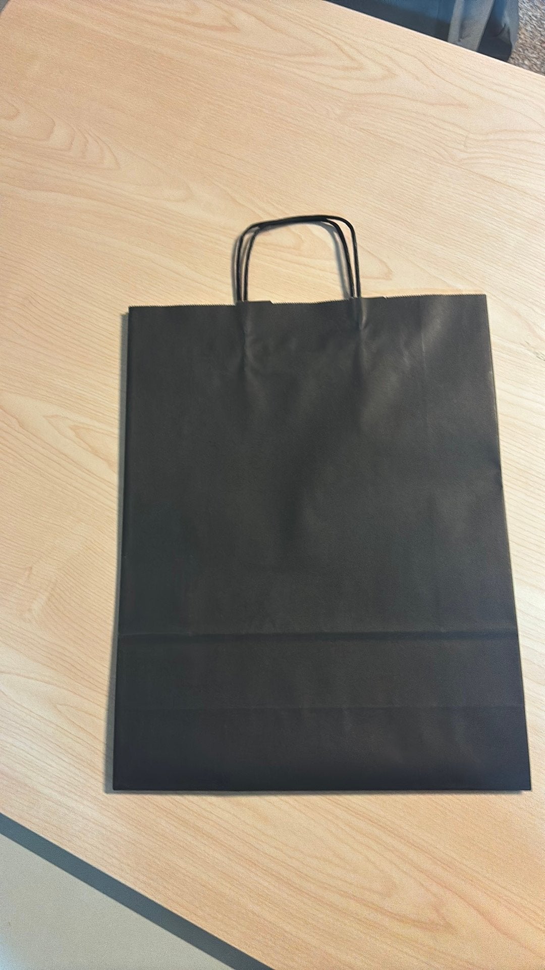2x Papieren boodschappentasjes 100 stuks, Diversen, Papierwaren, Ophalen, Zo goed als nieuw