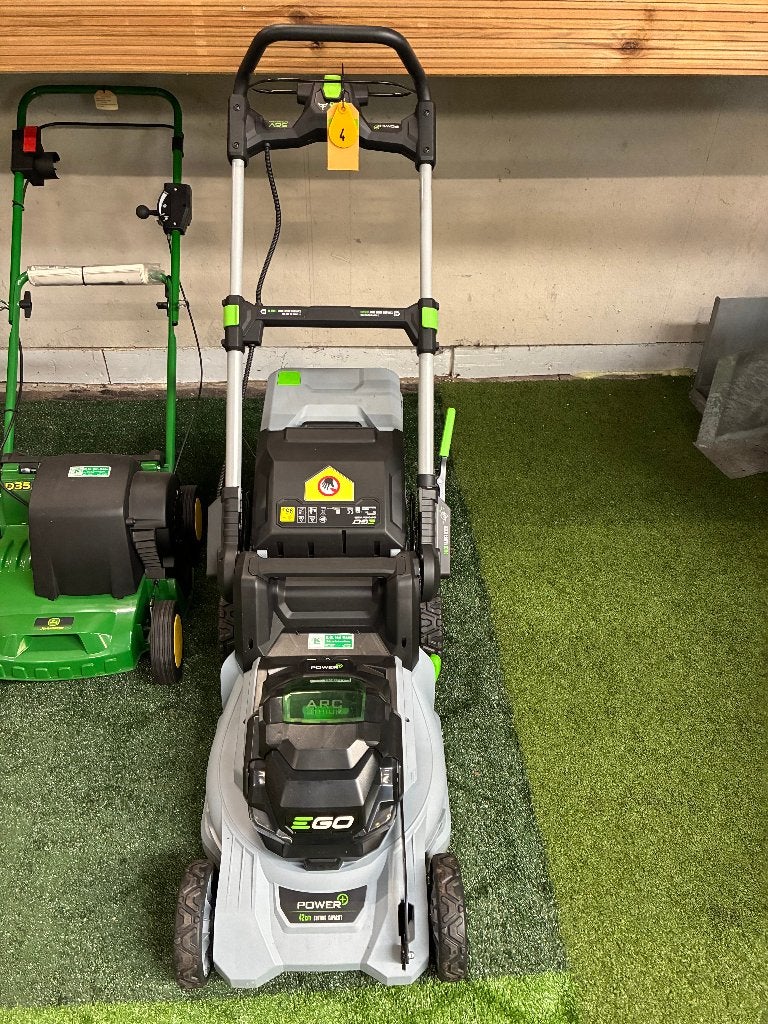 EGO gazonmaaier 42cm geelnr 4, Ophalen, Cirkelmaaier, Gebruikt, Accu-grasmaaier