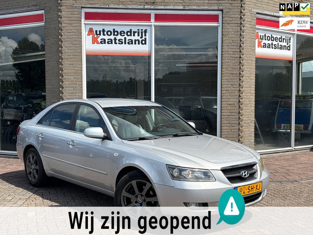Hyundai Sonata 3.3 V6 Style - Leer - Clima - Camera - Automa, Auto's, Hyundai, Gebruikt, Beige, Bedrijf, 3342 cc
