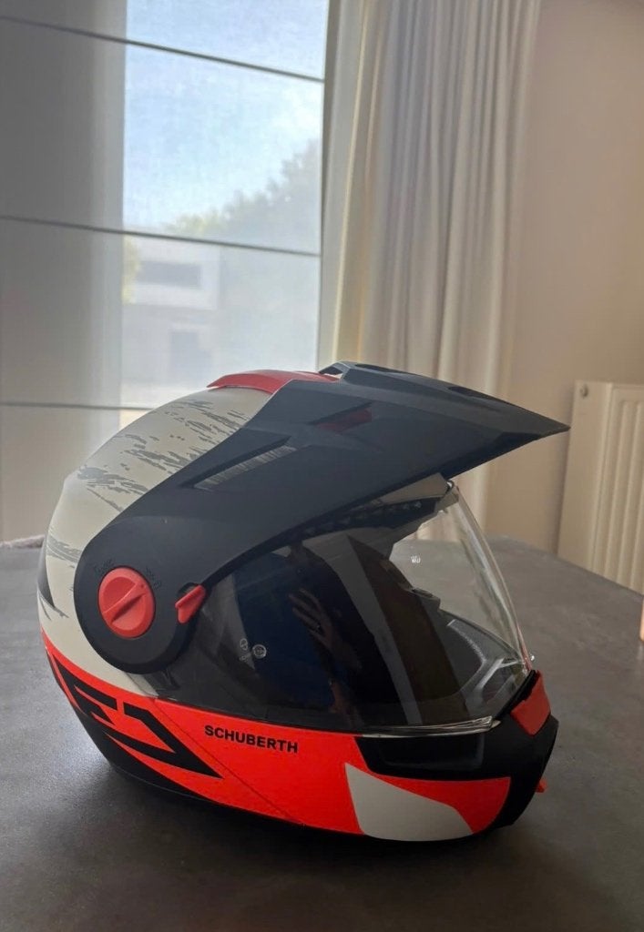 Schuberth e1 helm met Sena intercom, Motoren, Overige merken, Dames, Ophalen of Verzenden, Nieuw zonder kaartje