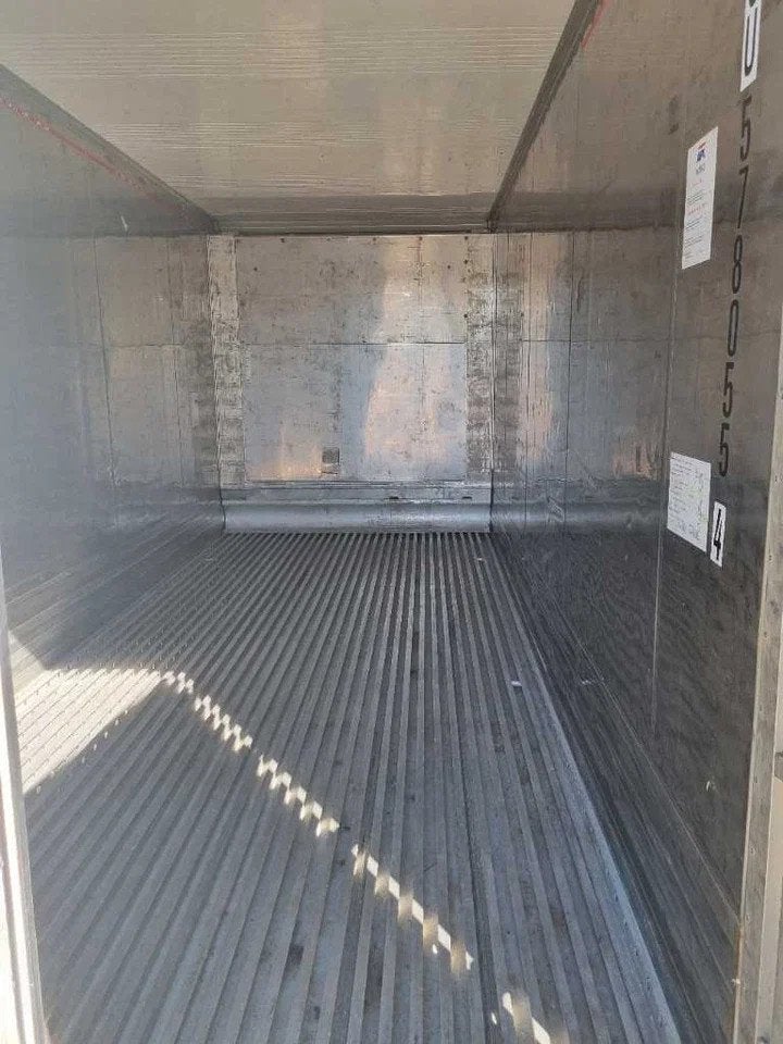 VERNOOY 20'HC REEFER DAIKIN 2010, Dave Vernooij, Davevernooij@icloud.com, Kellensedwarsweg 9
4004JC  Tiel, NL