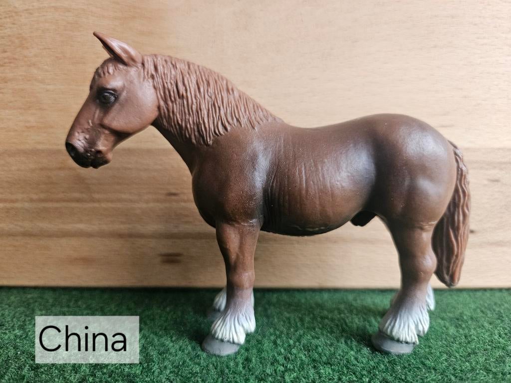 Schleich 13244 Koudbloed ruin uit 2000, Ophalen of Verzenden, Zo goed als nieuw, Paard, Beeldje of Figuurtje