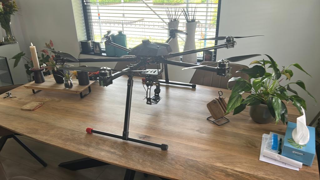 Te koop super grote drone, Hobby en Vrije tijd, Modelbouw | Radiografisch | Helikopters en Quadcopters, Ophalen of Verzenden, Gebruikt