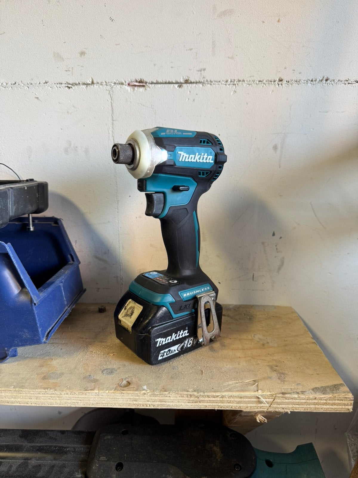 Makita dtd171 slagschroevendraaier hele nette staat, Ophalen of Verzenden, Zo goed als nieuw, Boor- en Schroefmachine