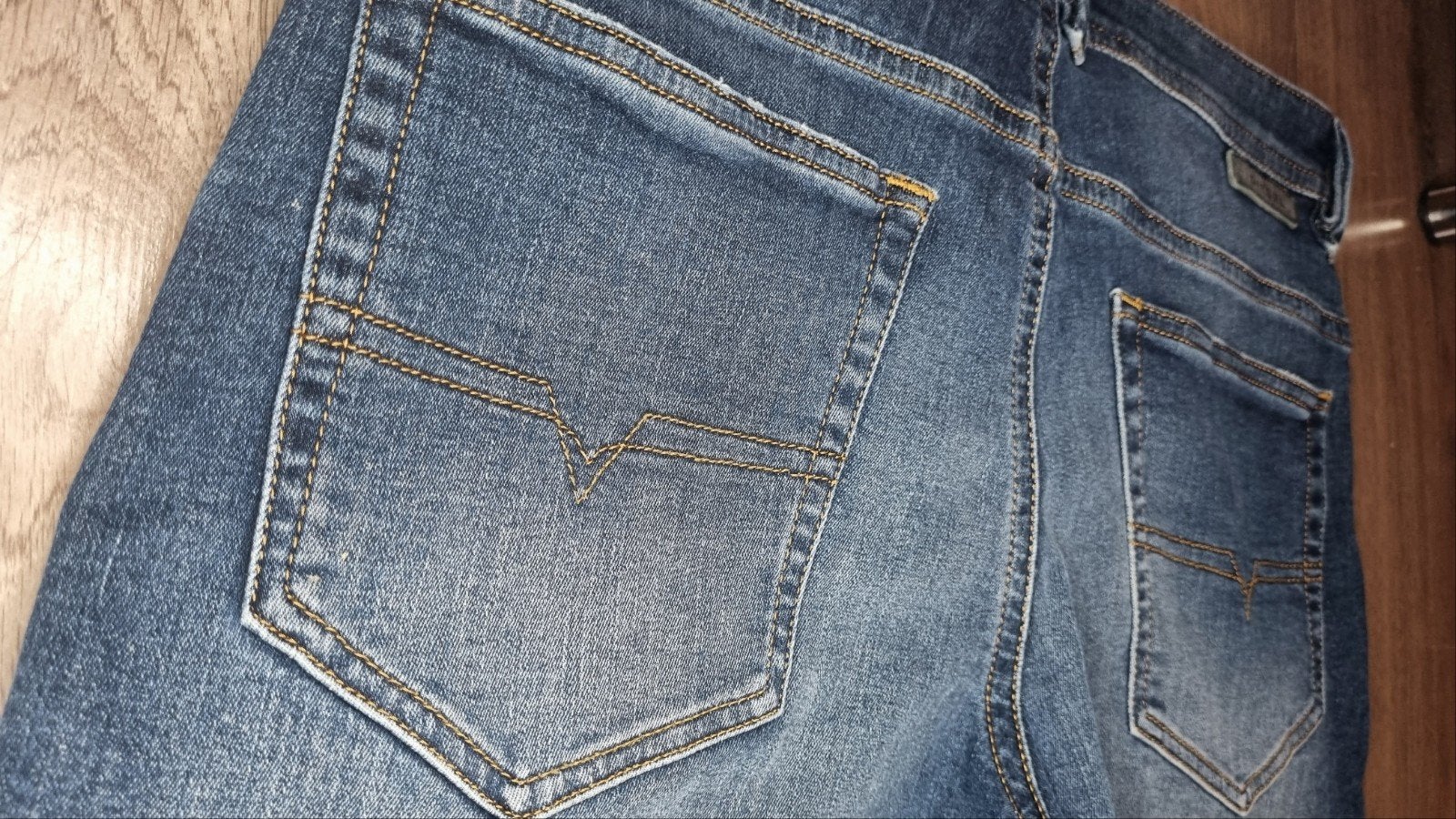Foto 13 van - NIEUWE Diesel THOMMER-T *JOGGJEANS* W32 L30 = 32x30 #D2454