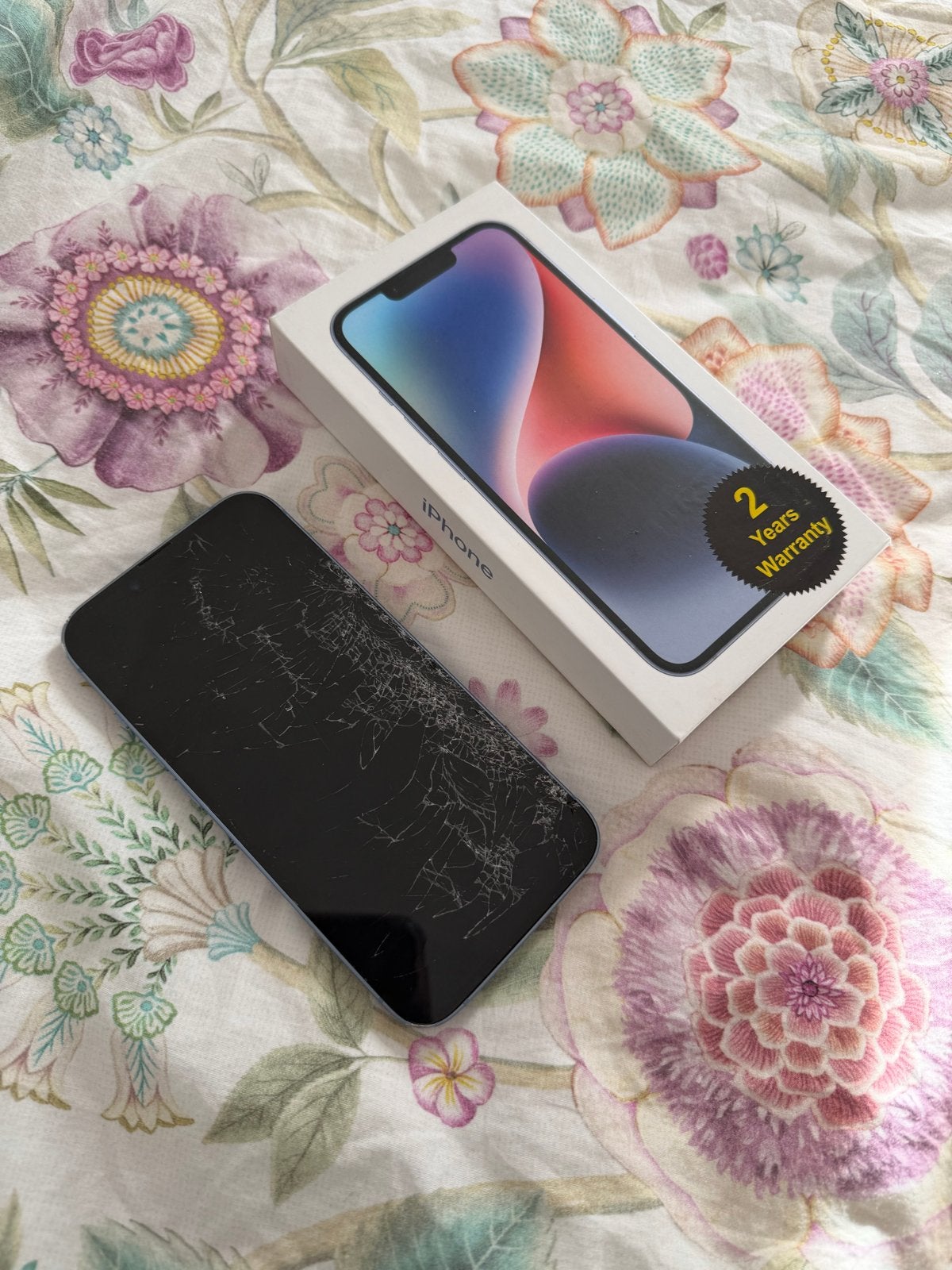 iPhone 14 - Gebroken scherm en achterkant, 128 GB, Blauw, Ophalen of Verzenden, Zonder simlock