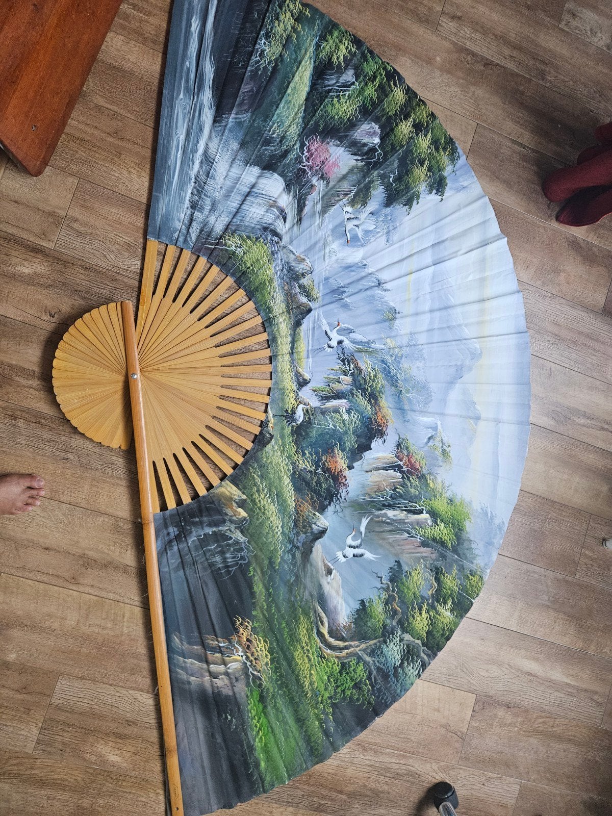 Grote handgeschilderde Chinese waaier - 2,15 m breed, Hout, Handgeschilderd, Olieverf, Landschap