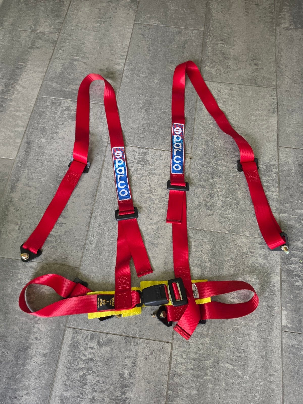 Sparco Sabelt 4-punts gordels rood, Ophalen, Gebruikt
