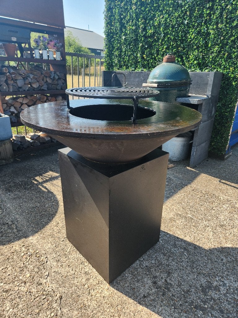 Ofyr Classic 100 Black BBQ Vuurschaal, Ophalen of Verzenden, Zo goed als nieuw, OFYR, Met accessoires