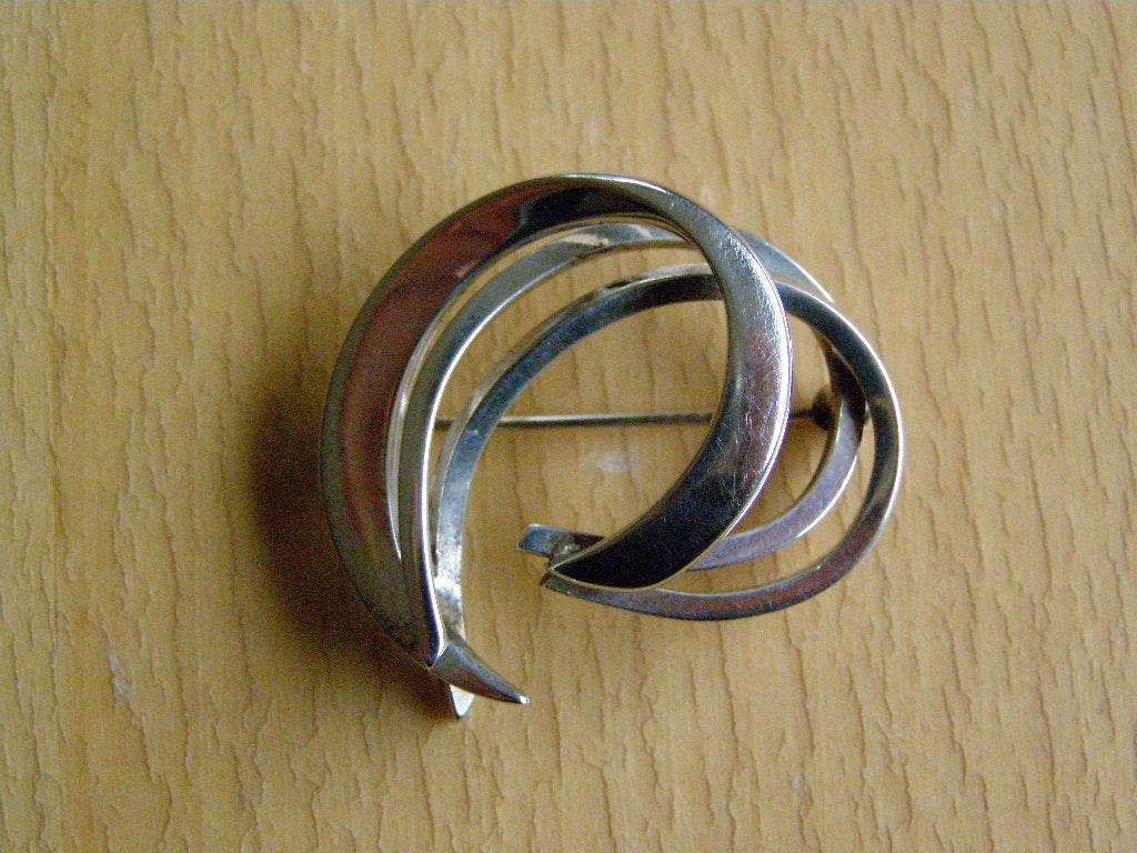 Vintage 835 Zilveren Broche met Goede Veiligheidsspeld, 4 tot 7 cm, Gebruikt, Ophalen of Verzenden, Zilver