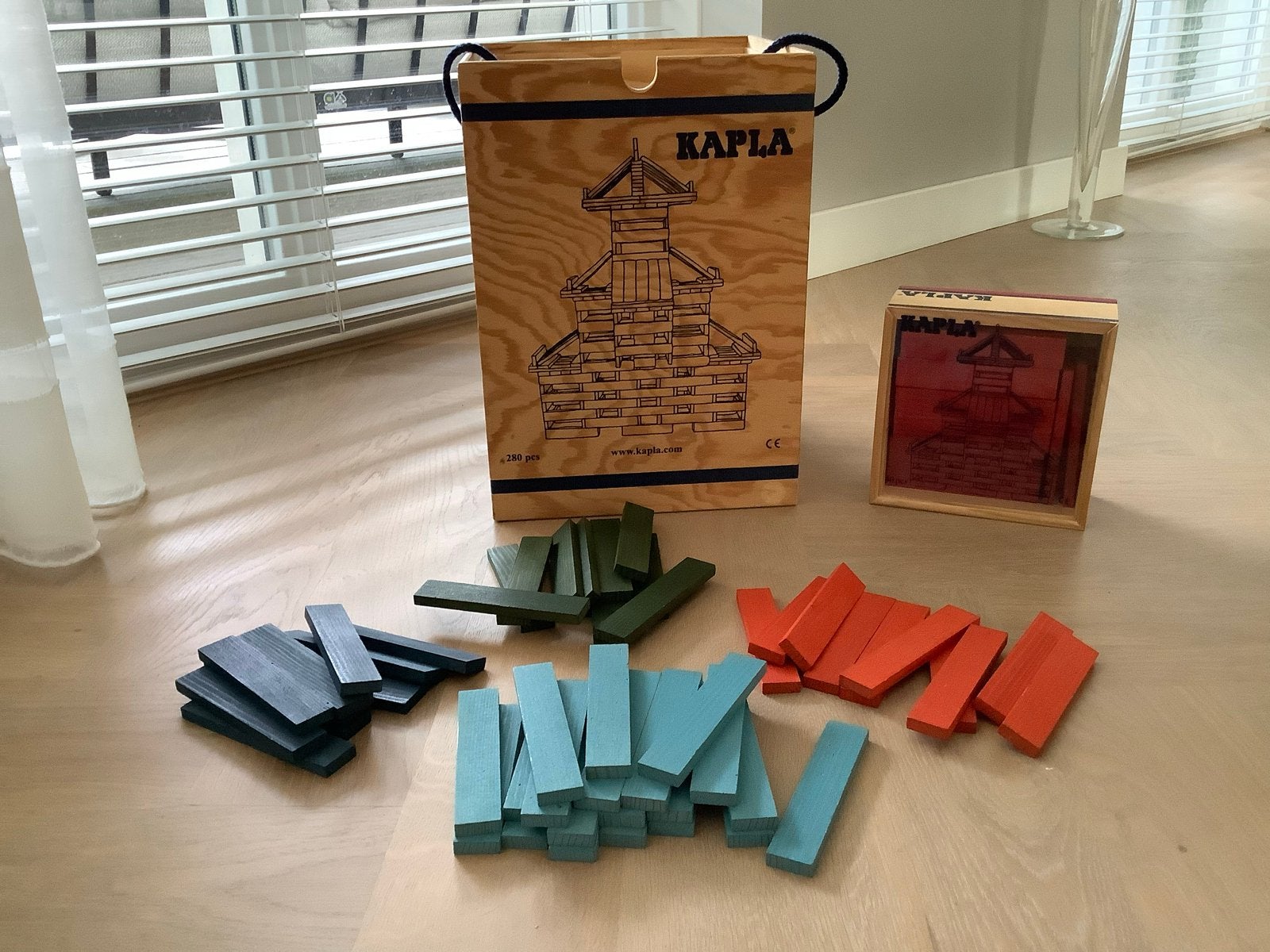 Kapla bouwblokken in houten kist, 350 stuks incl kleuren, Ophalen, Gebruikt, Overige merken