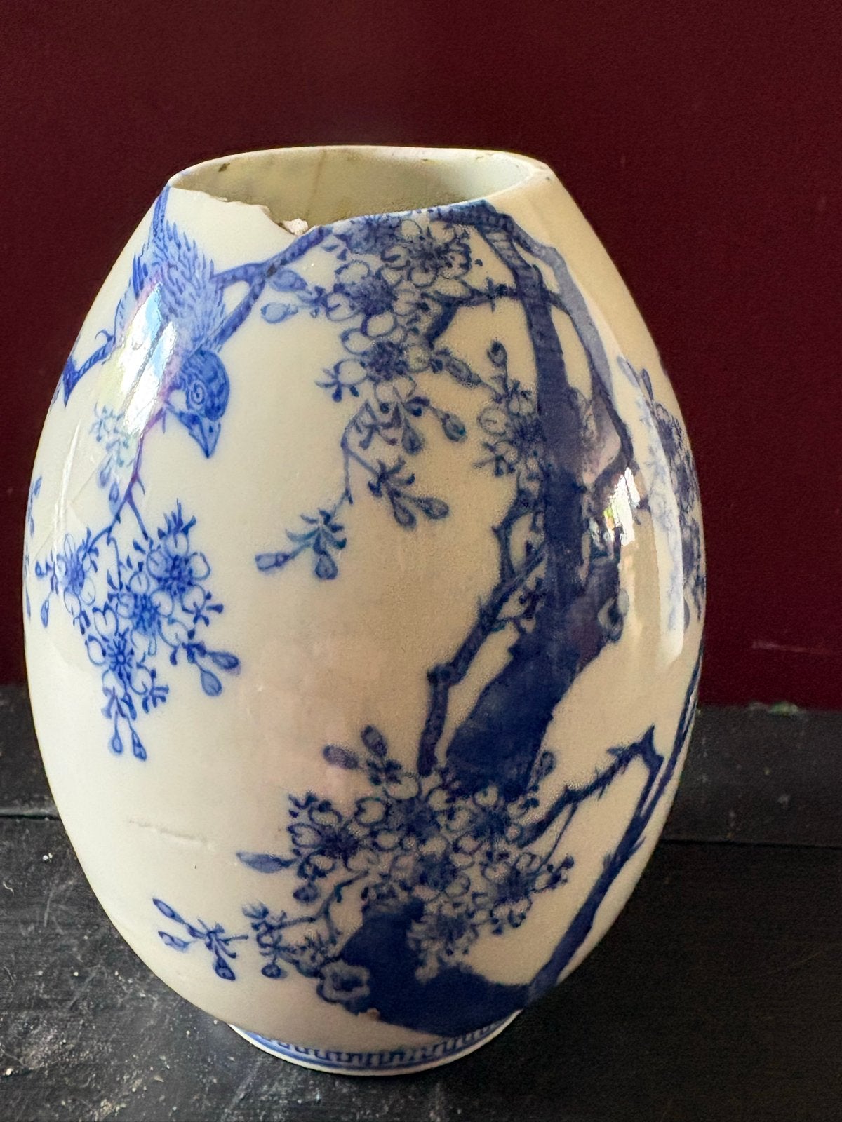 Blauw wit eivormig vaasje met vogel en bloesem, 15cm, Ophalen of Verzenden