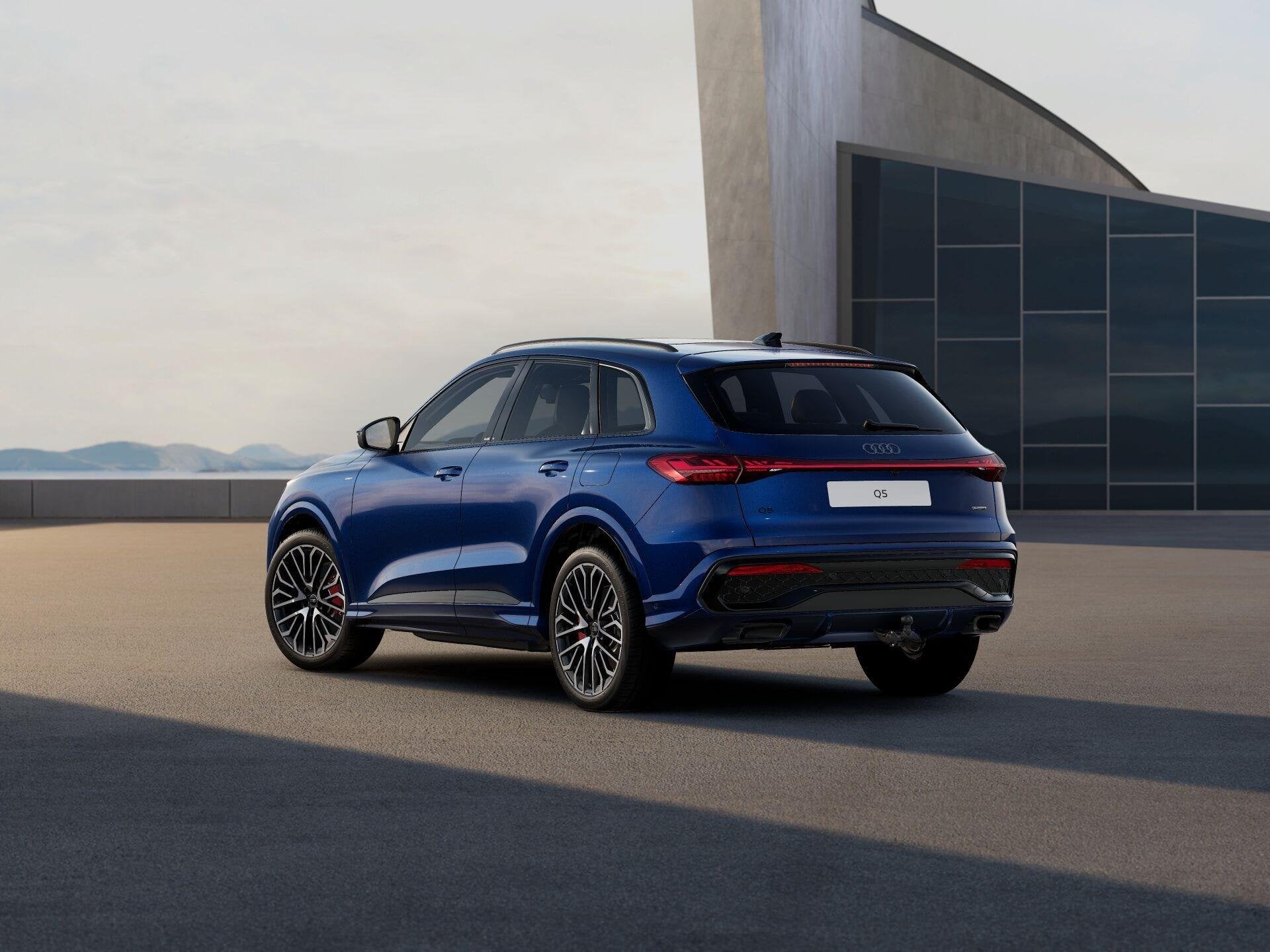 Audi Q5 2.0 TFSI e-hybrid quattro S Edition Competition | Pa, Auto's, Automaat, 12 maanden, 4 cilinders, Plug-in hybride