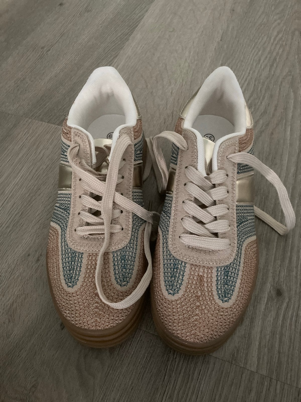 Stijlvolle Sneakers - nieuw - Maat 39, Ophalen, Nieuw, Sneakers of Gympen, Roze