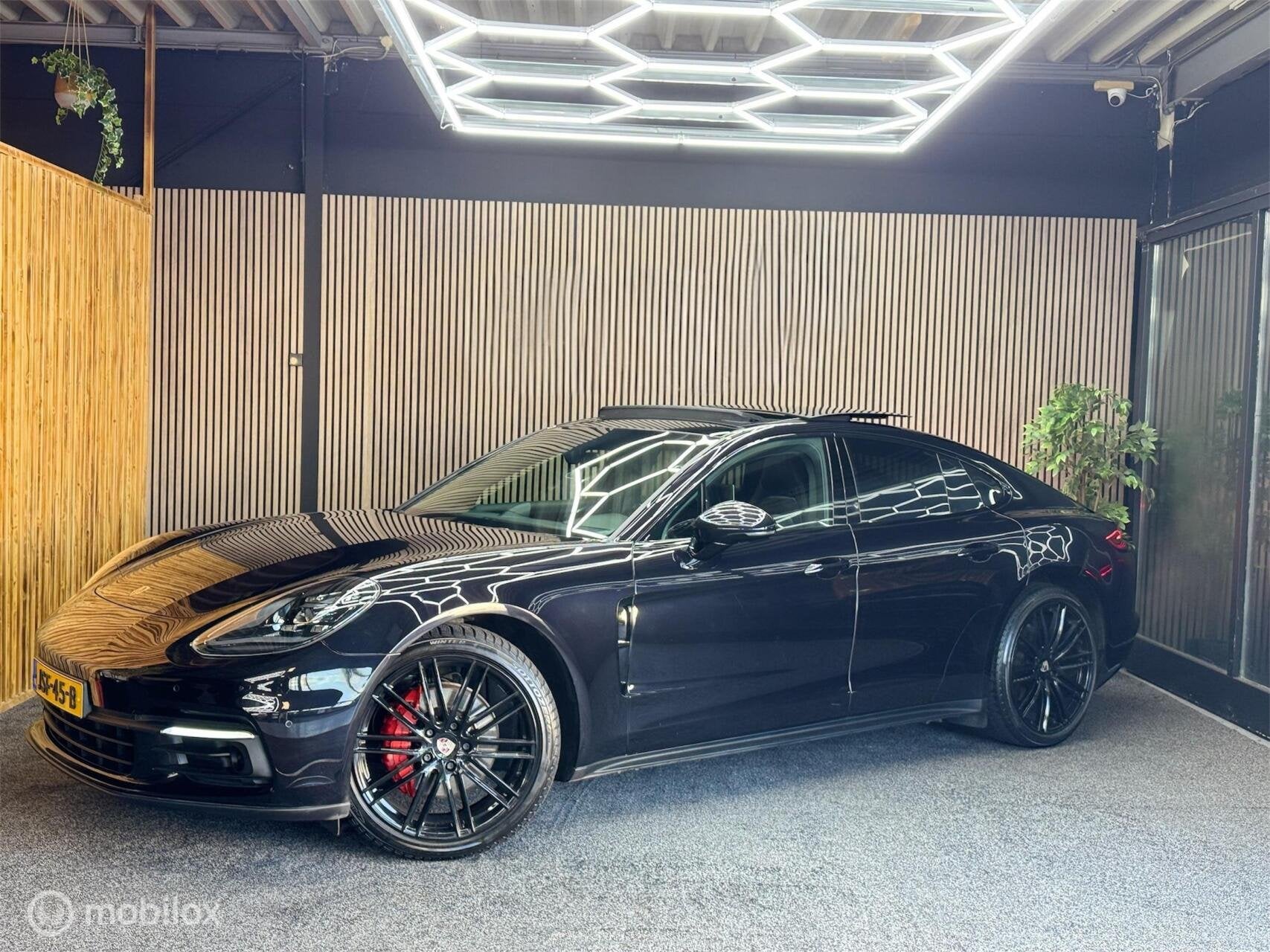 Porsche Panamera 3.0 4|Pano|360|Led|Lane|Carplay|Trekhaak, Gebruikt, 2995 cc, 4 stoelen, Leder