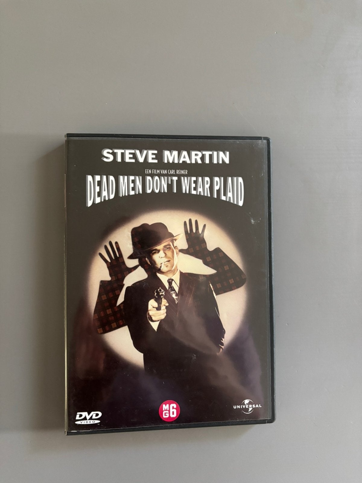 Dead Men don’t wear Plaid, Ophalen of Verzenden, Zo goed als nieuw
