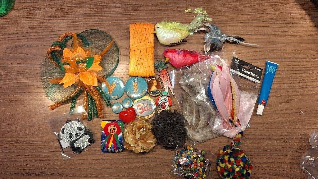 Knutselspullen carnaval, Hobby en Vrije tijd, Gebruikt, Overige thema's, Meerkleurig, Ophalen of Verzenden