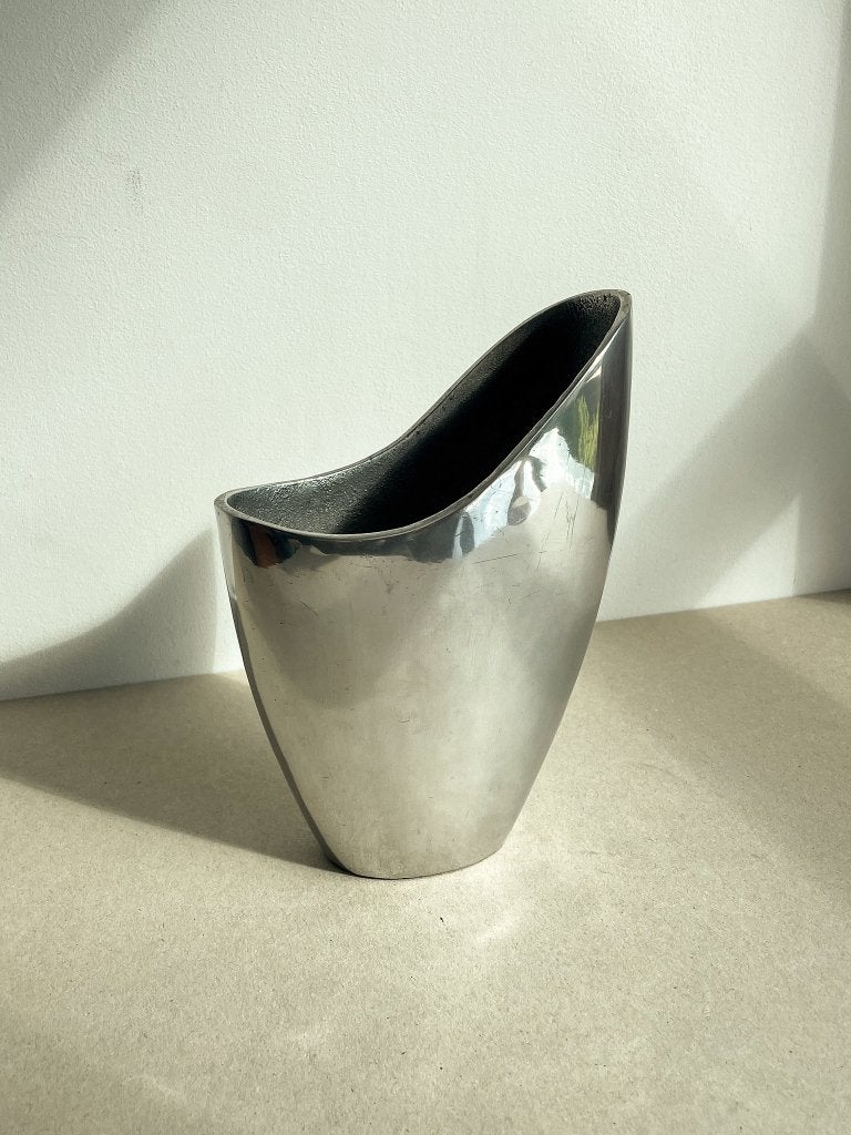 Massief gegoten aluminium vaas Anatomi Anna Everlund Ikea, Gebruikt, Ophalen of Verzenden, Metaal, 20 cm