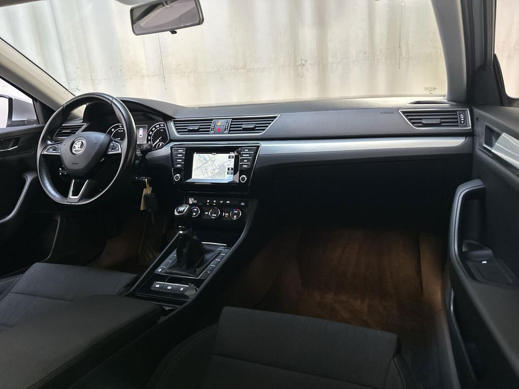 Skoda Superb Combi 1.6 TDI Style Business Navigatie Camera D, Auto's, Skoda, Stof, Gebruikt, 4 cilinders, Met garantie (alle)
